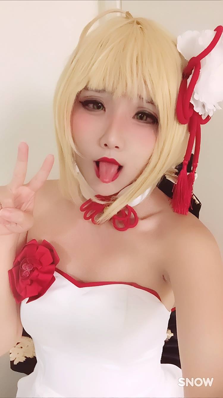 Hana Bunny-erohere123.jpg