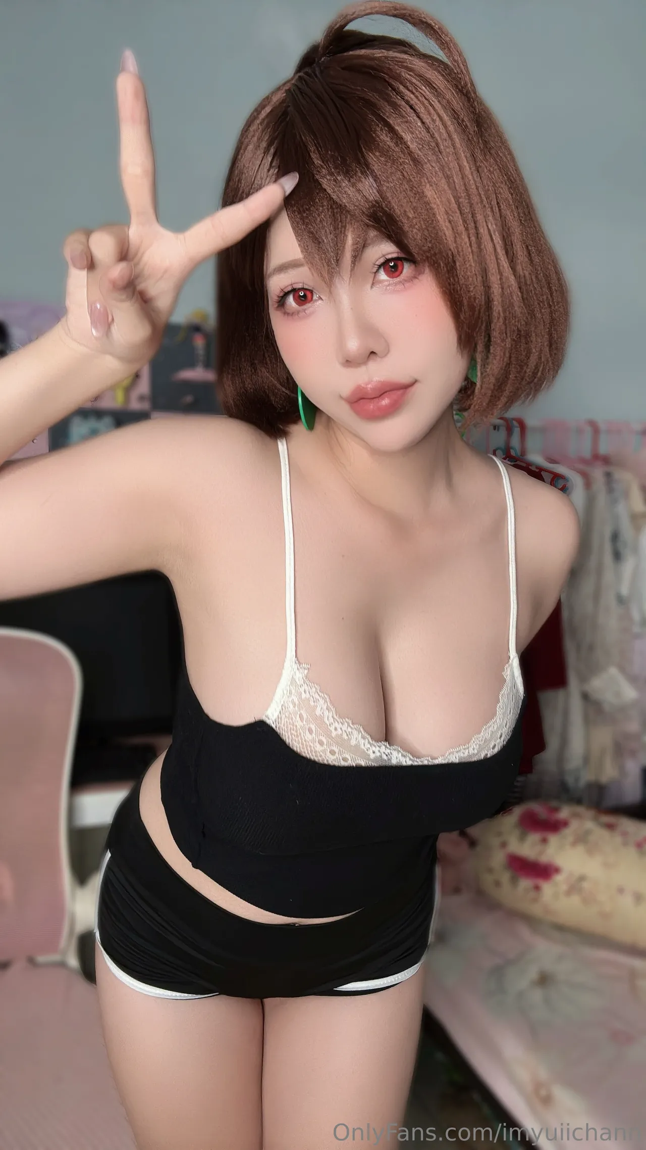 Imyuiichann - Ayase Momo-erohere3.webp