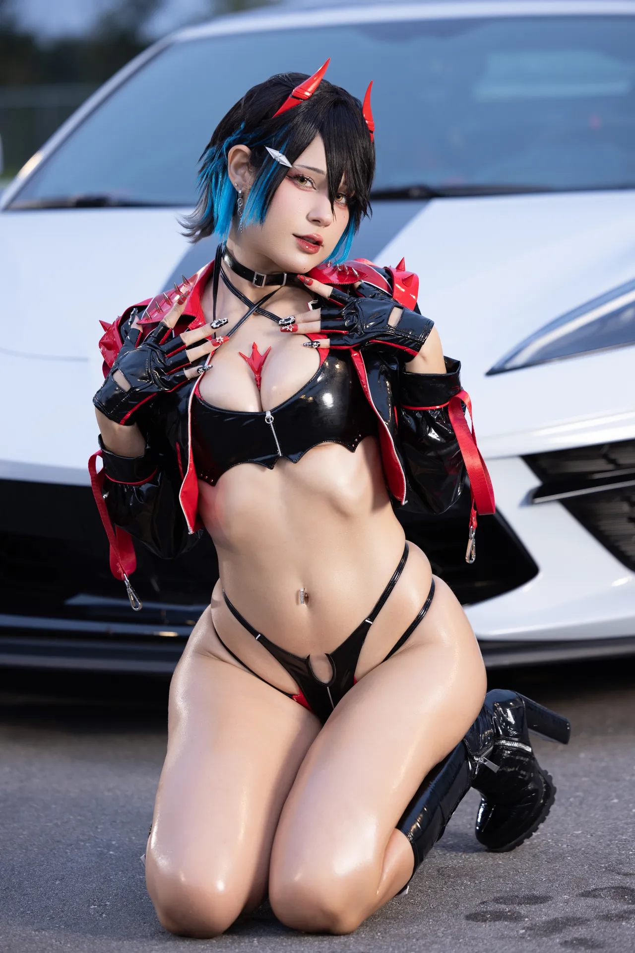 JeanWanWan - Race Queen Ulrich-erohere19.webp