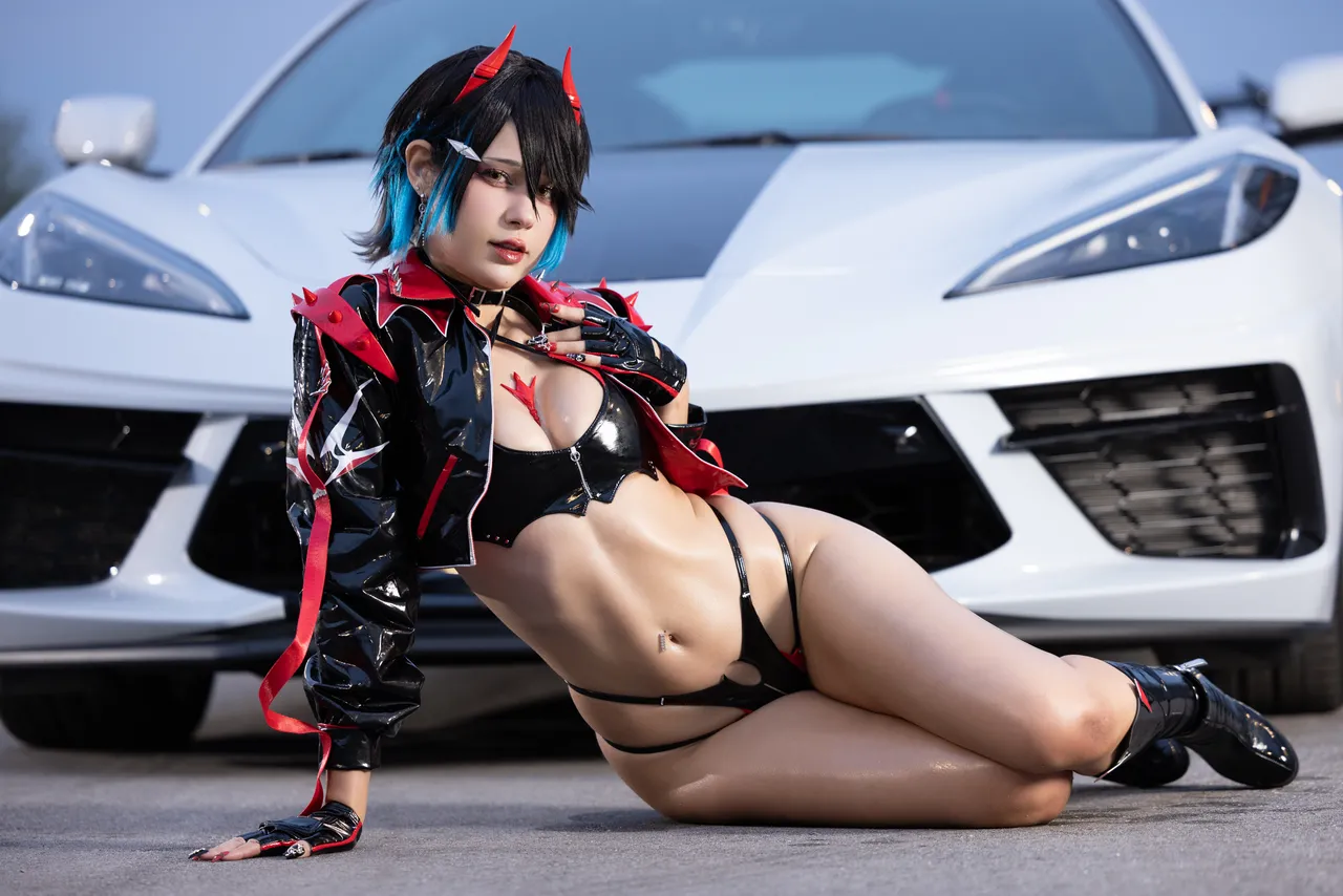 JeanWanWan - Race Queen Ulrich-erohere20.webp
