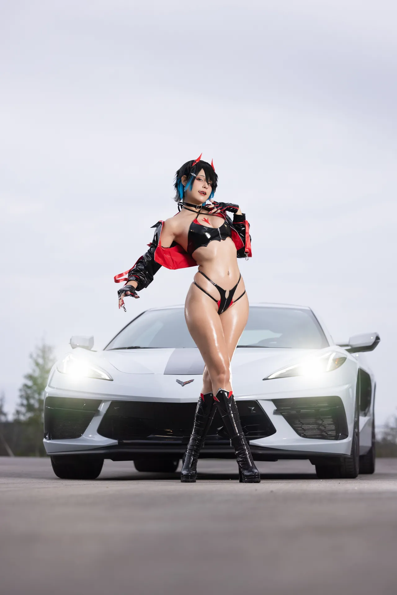 JeanWanWan - Race Queen Ulrich-erohere5.webp