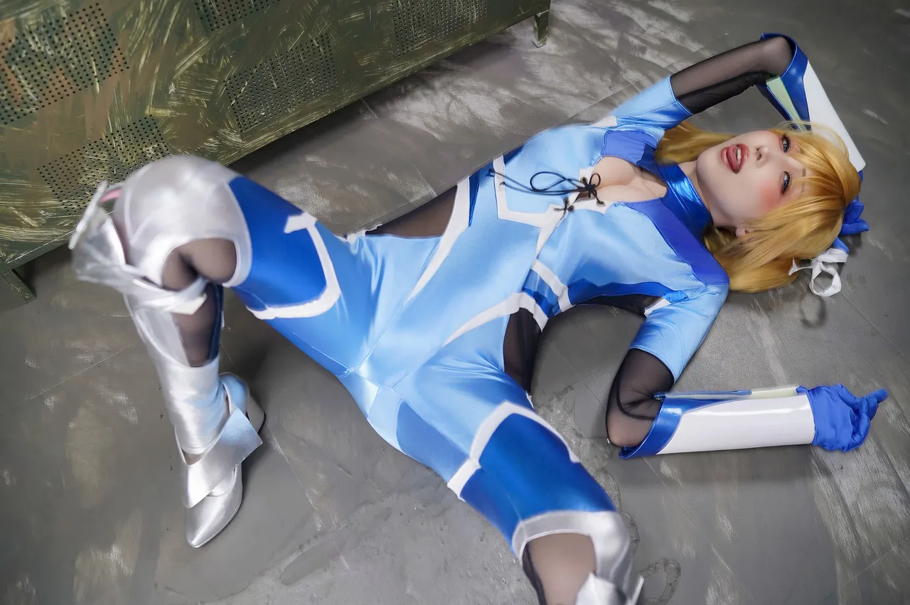 KURUPIKA (Momoiru Reku) 対魔忍 紅-erohere108.webp