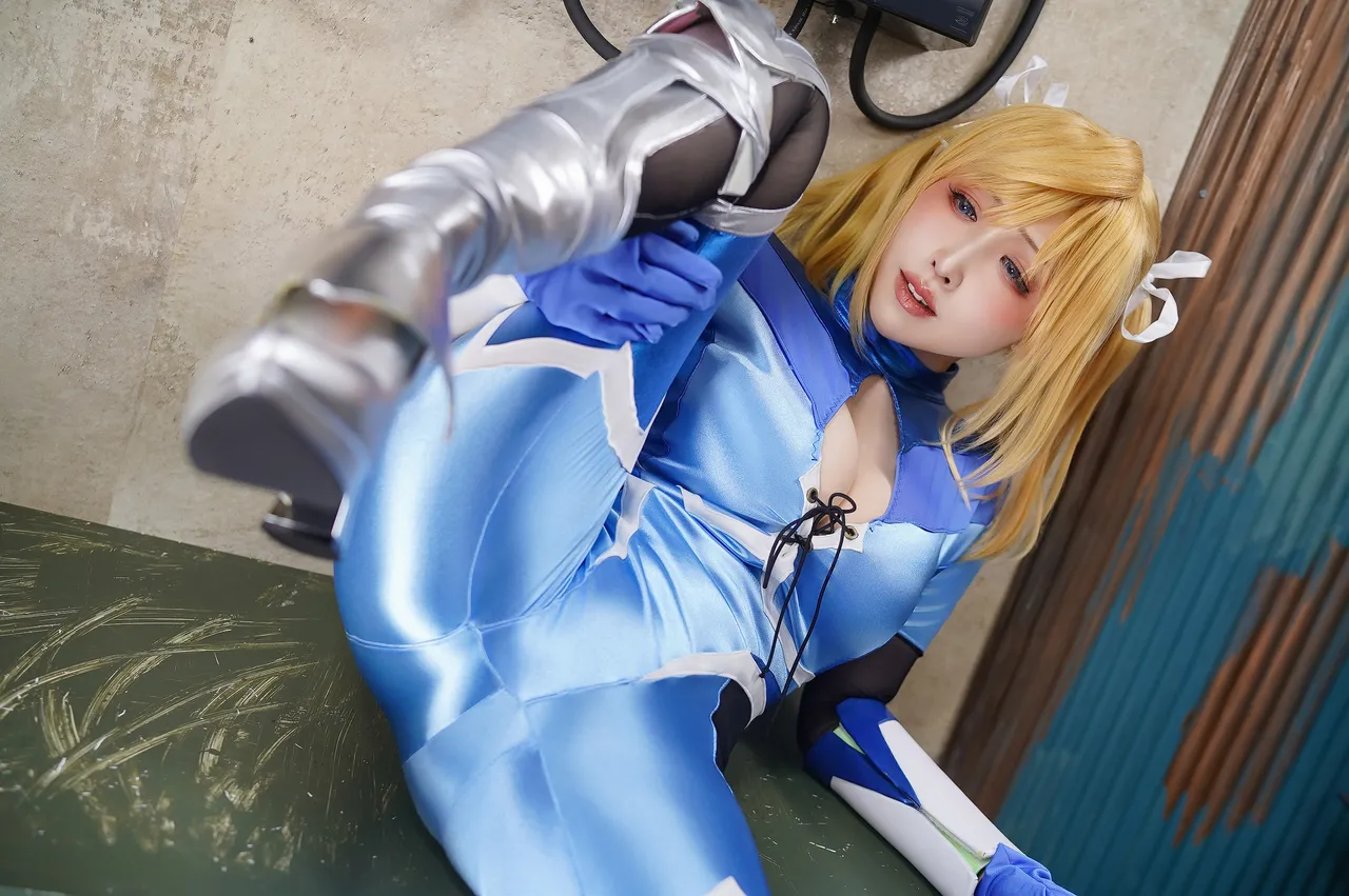 KURUPIKA (Momoiru Reku) 対魔忍 紅-erohere97.webp