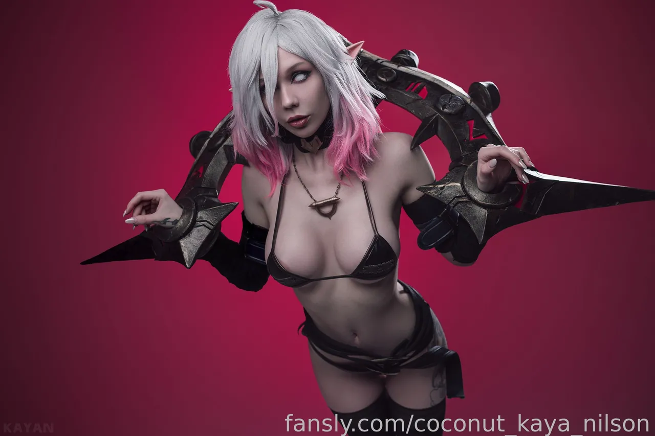 Kaya Nilson - Briar-erohere19.webp