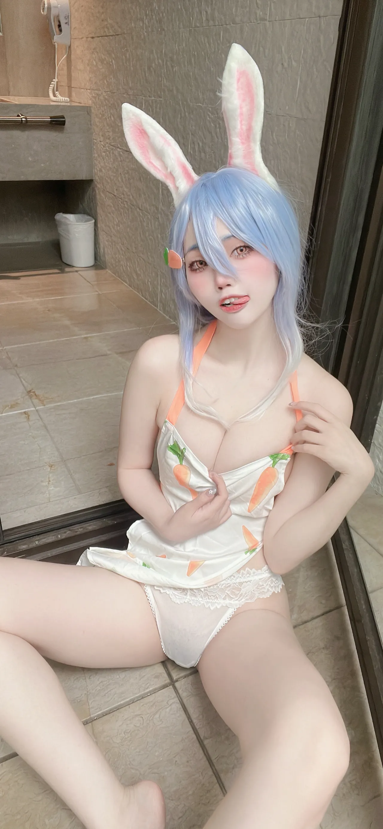 Kina-Pekora Mama-erohere41.webp