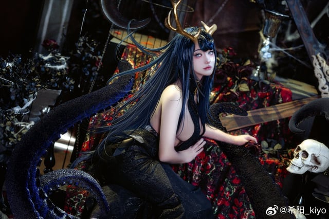 Kiyo Xiyangzi - Golden Hind-erohere8.jpg