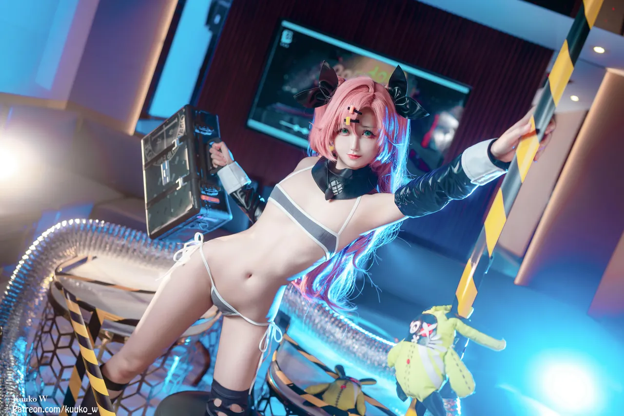 KuukoW - Nicole-erohere14.webp