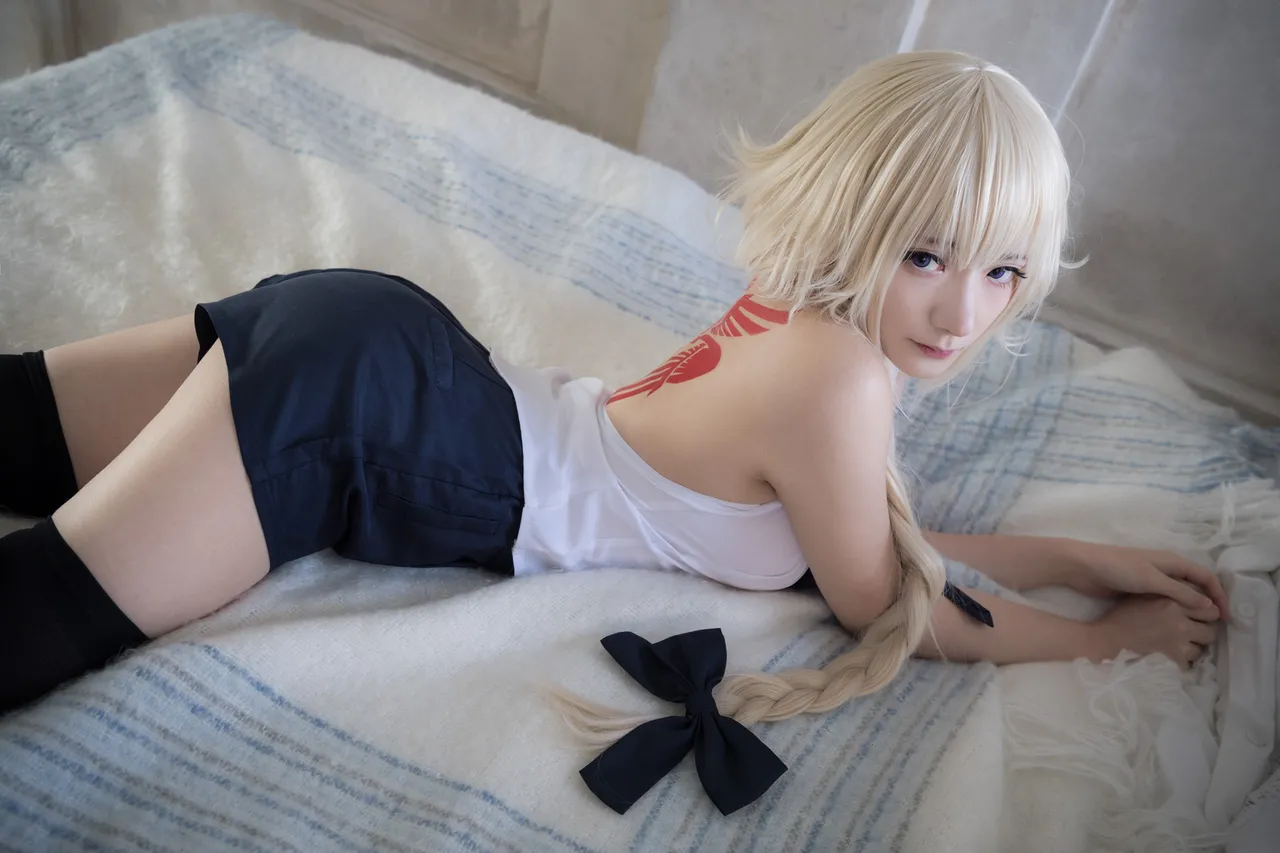 Lapin Angelia - Jeanne D'arc-erohere4.webp