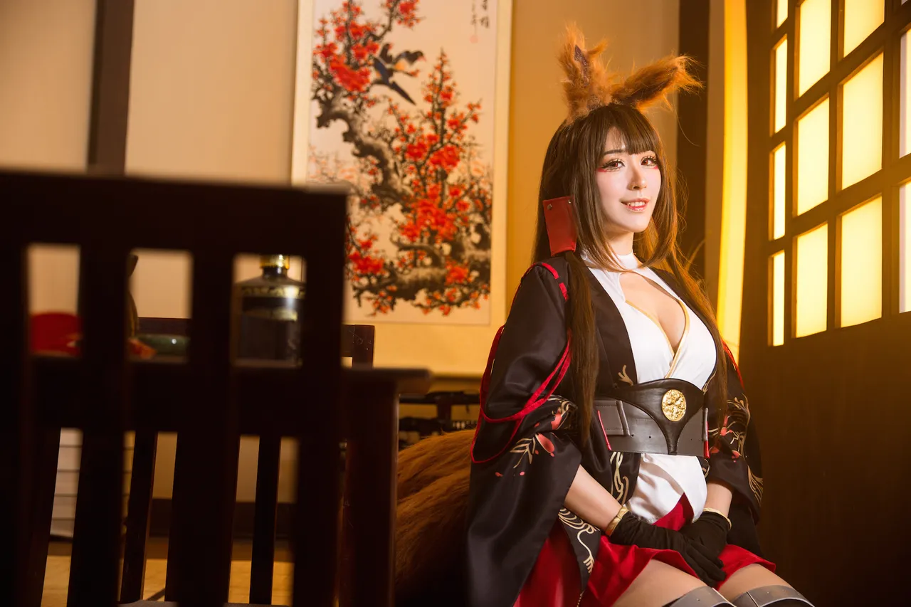 Larissa Rochefort - Akagi-erohere6.webp