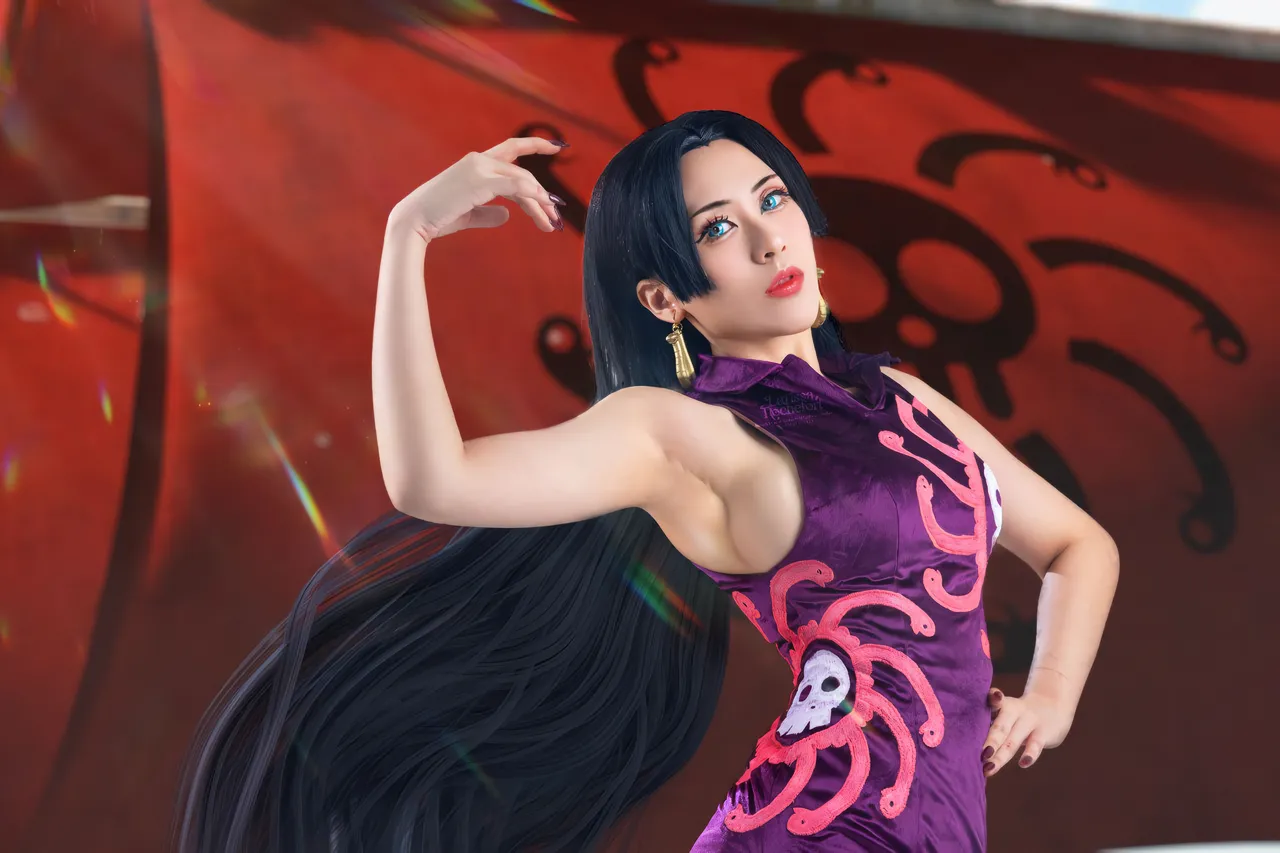 Larissa Rochefort - Boa Hancock-erohere4.webp