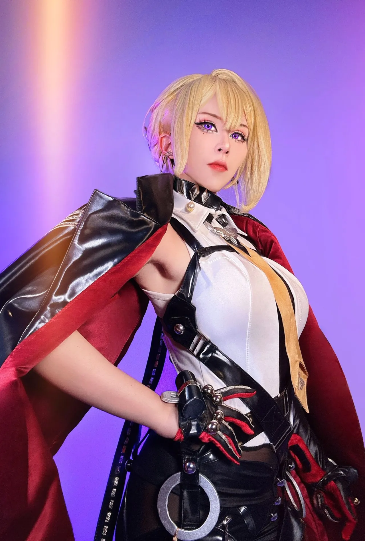 Larissa Rochefort - Evelyn Chevalier-erohere11.webp