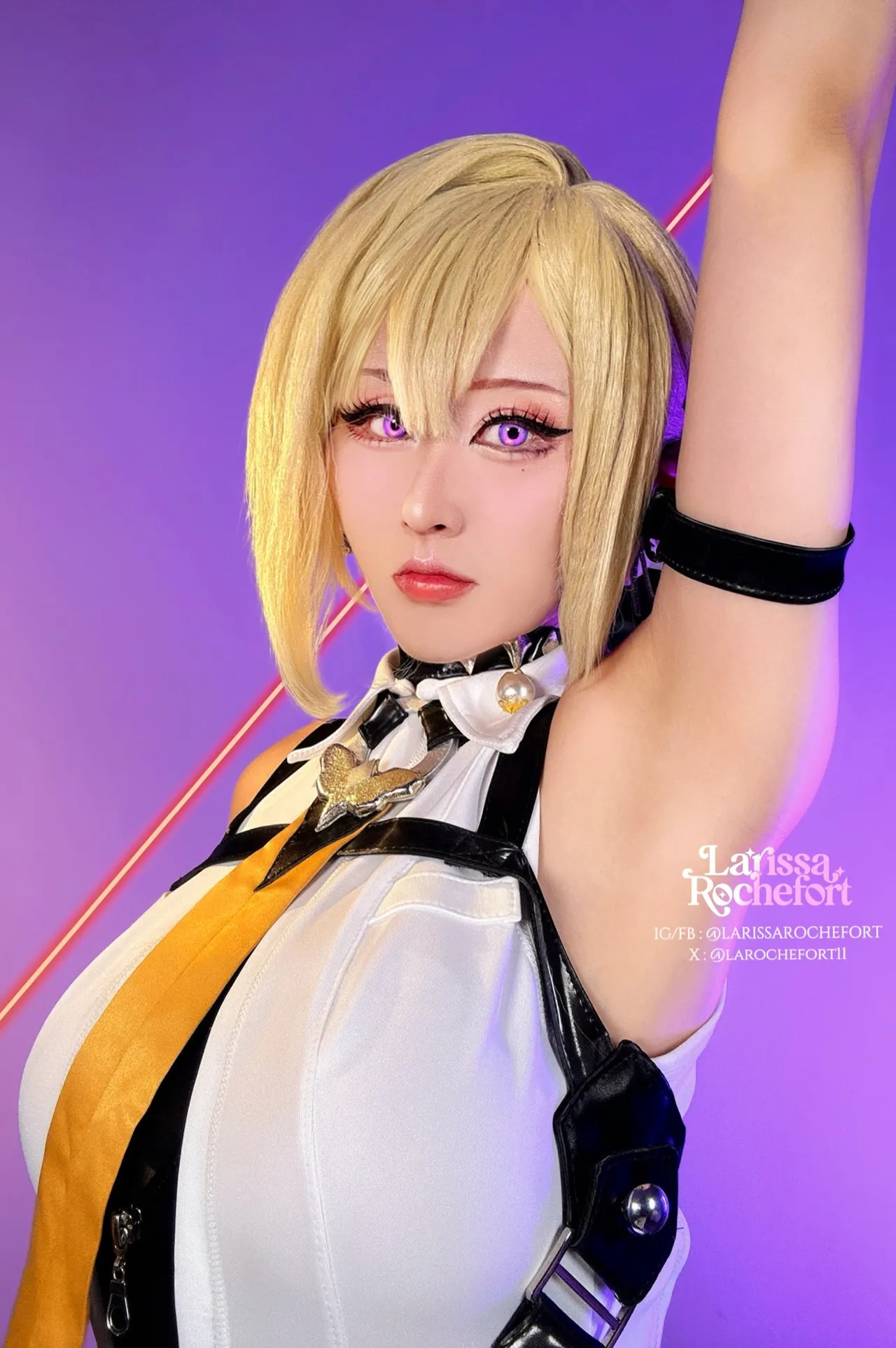 Larissa Rochefort - Evelyn Chevalier-erohere12.webp