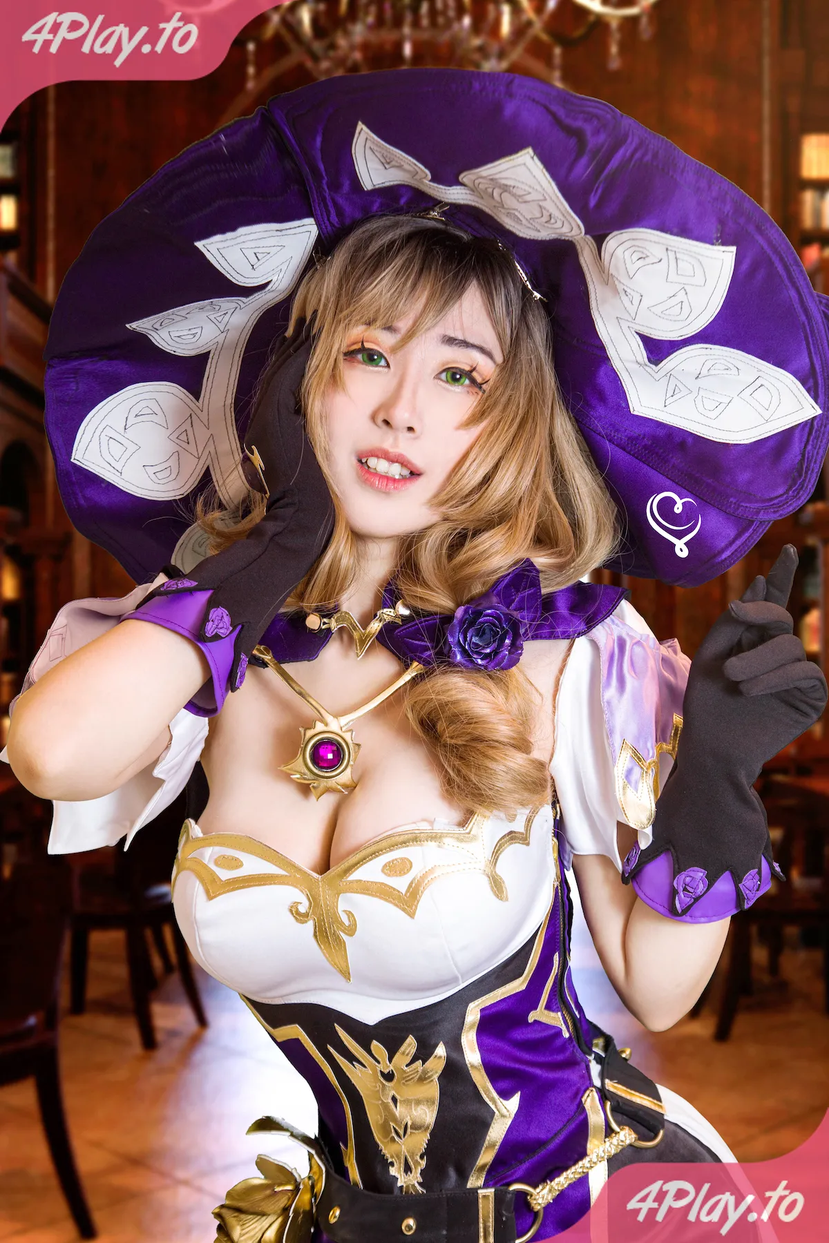 Larissa Rochefort - Lisa-erohere12.webp
