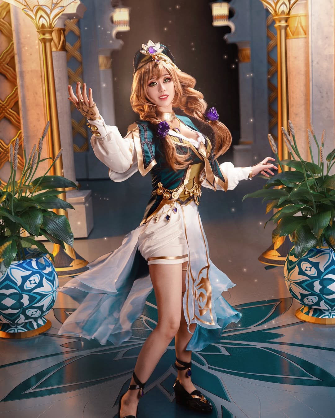 Larissa Rochefort - Lisa-erohere4.jpg