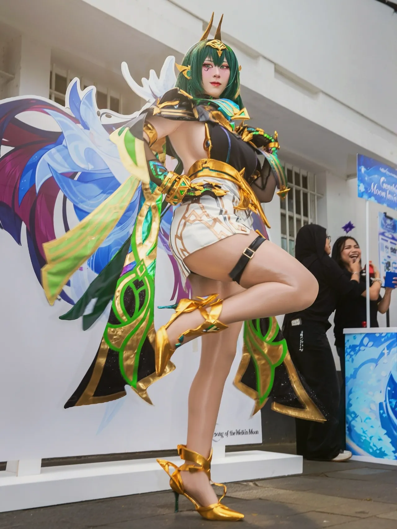 Larissa Rochefort - Nefer-erohere14.webp