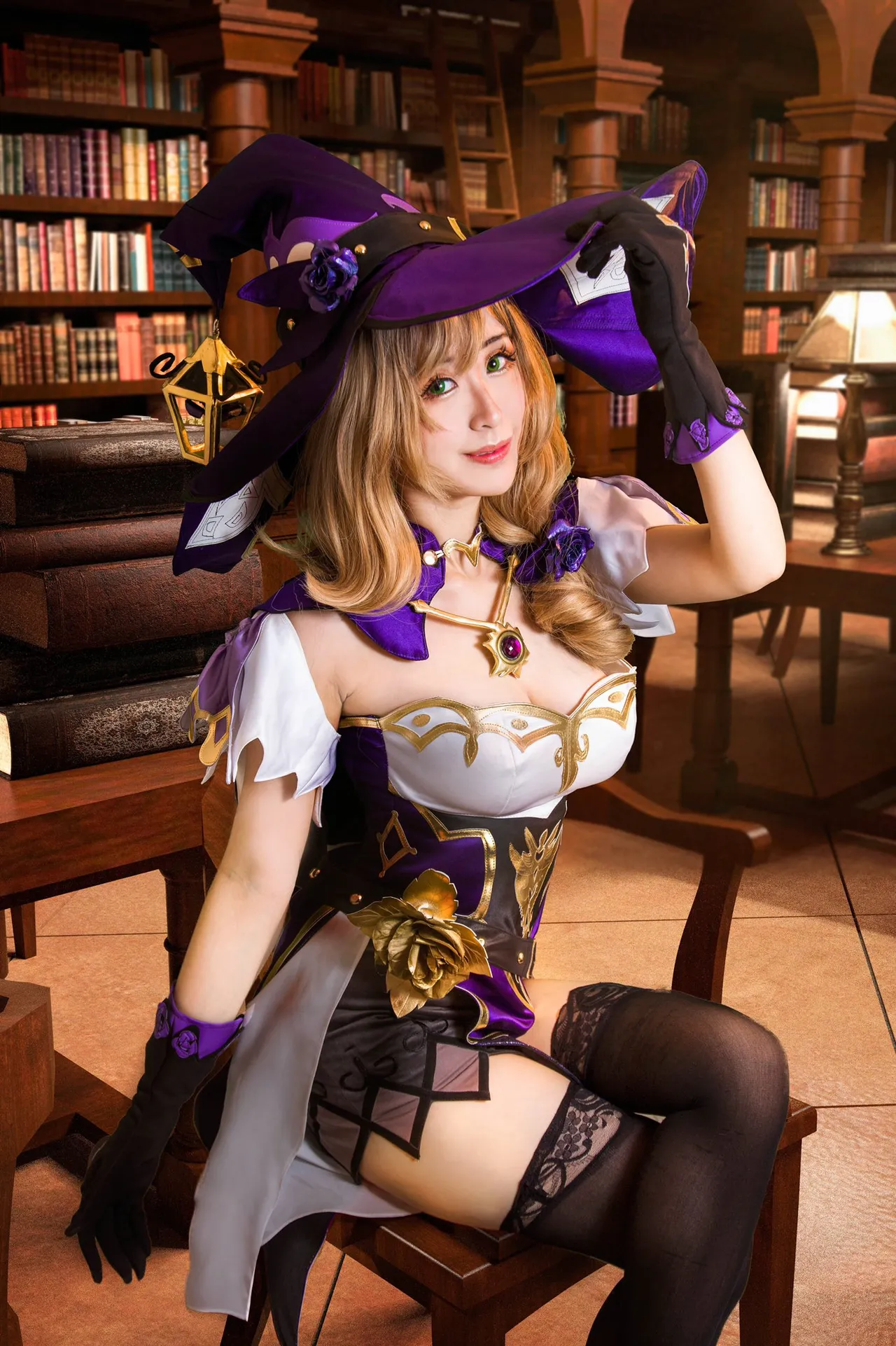 Twitter Larissa Rochefort (@larochefort11)-erohere3.webp