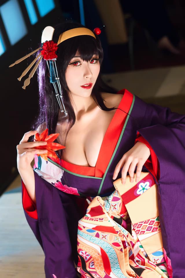 Larissa Rochefort Cosplay Collection 2021-erohere105.jpg