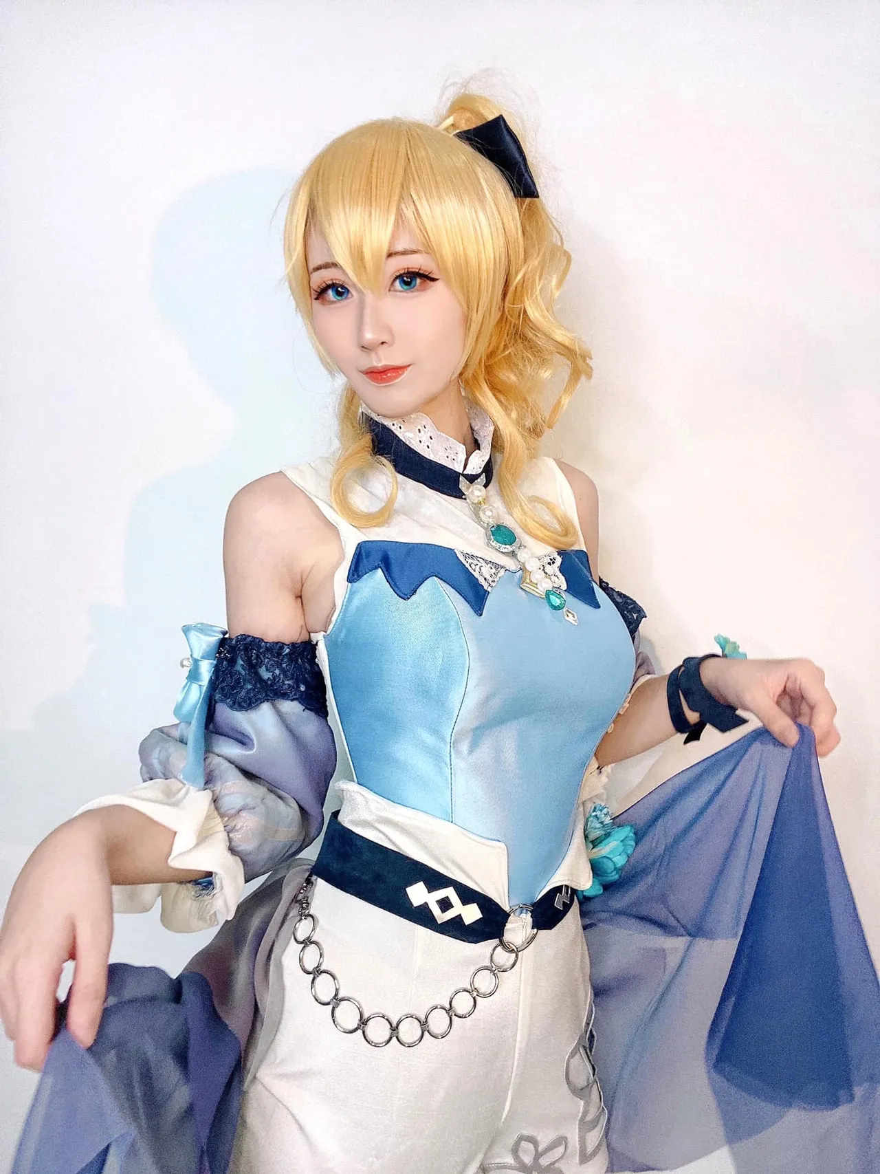 Larissa Rochefort Cosplay Collection 2021-erohere12.webp