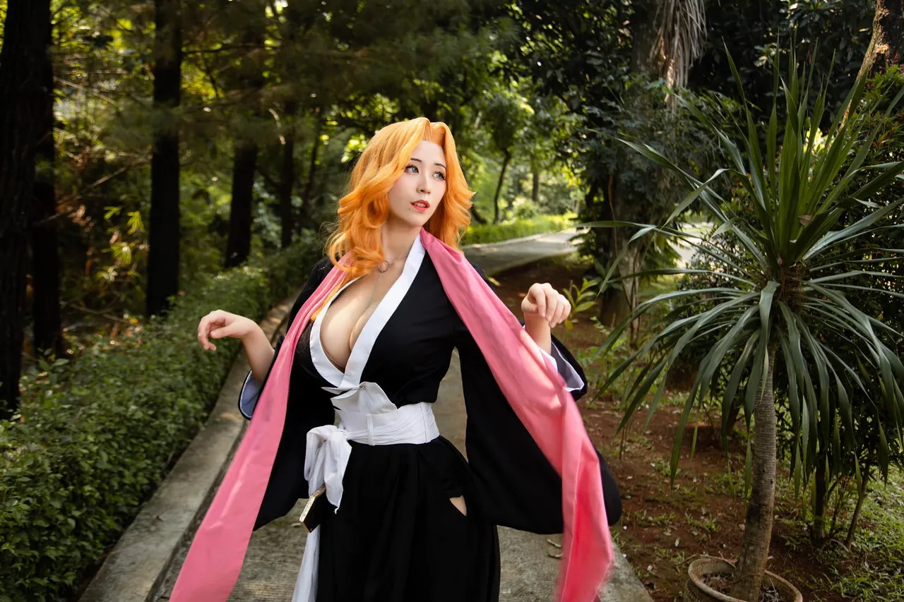 Larissa Rochefort Cosplay Collection 2021-erohere15.webp