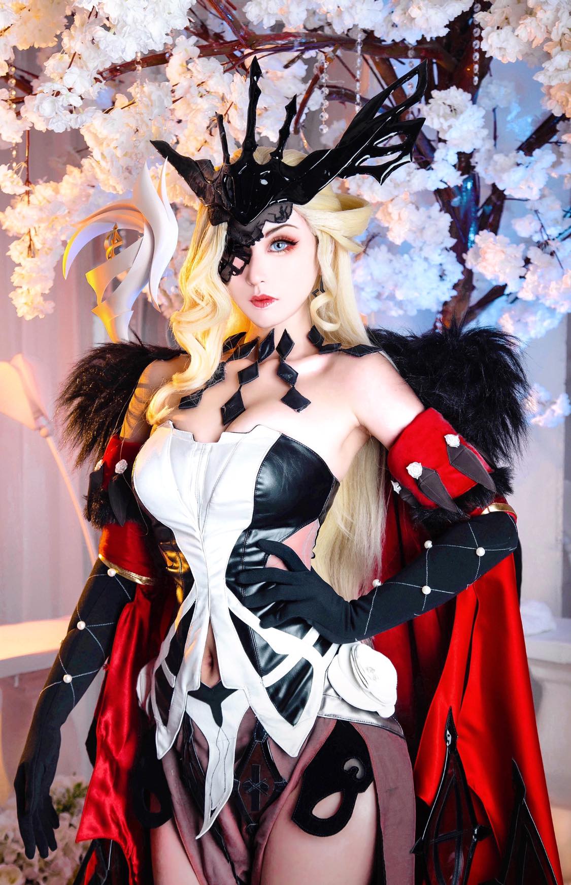 Larissa Rochefort Cosplay Collection 2021-erohere49.jpg