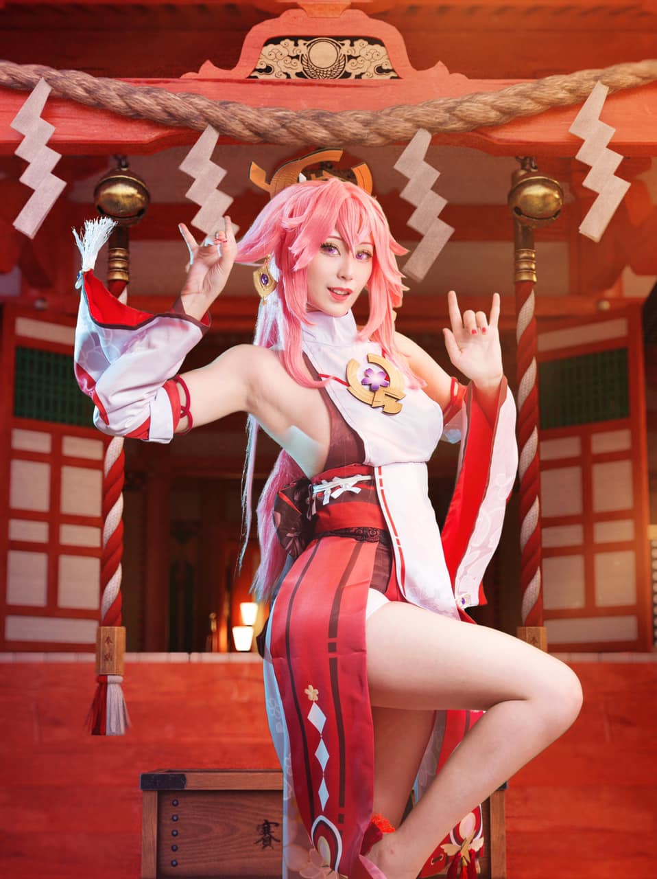 Larissa Rochefort Cosplay Collection 2021-erohere5.jpg