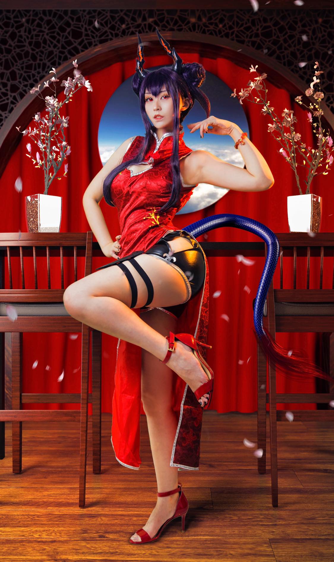Larissa Rochefort Cosplay Collection 2021-erohere69.jpg