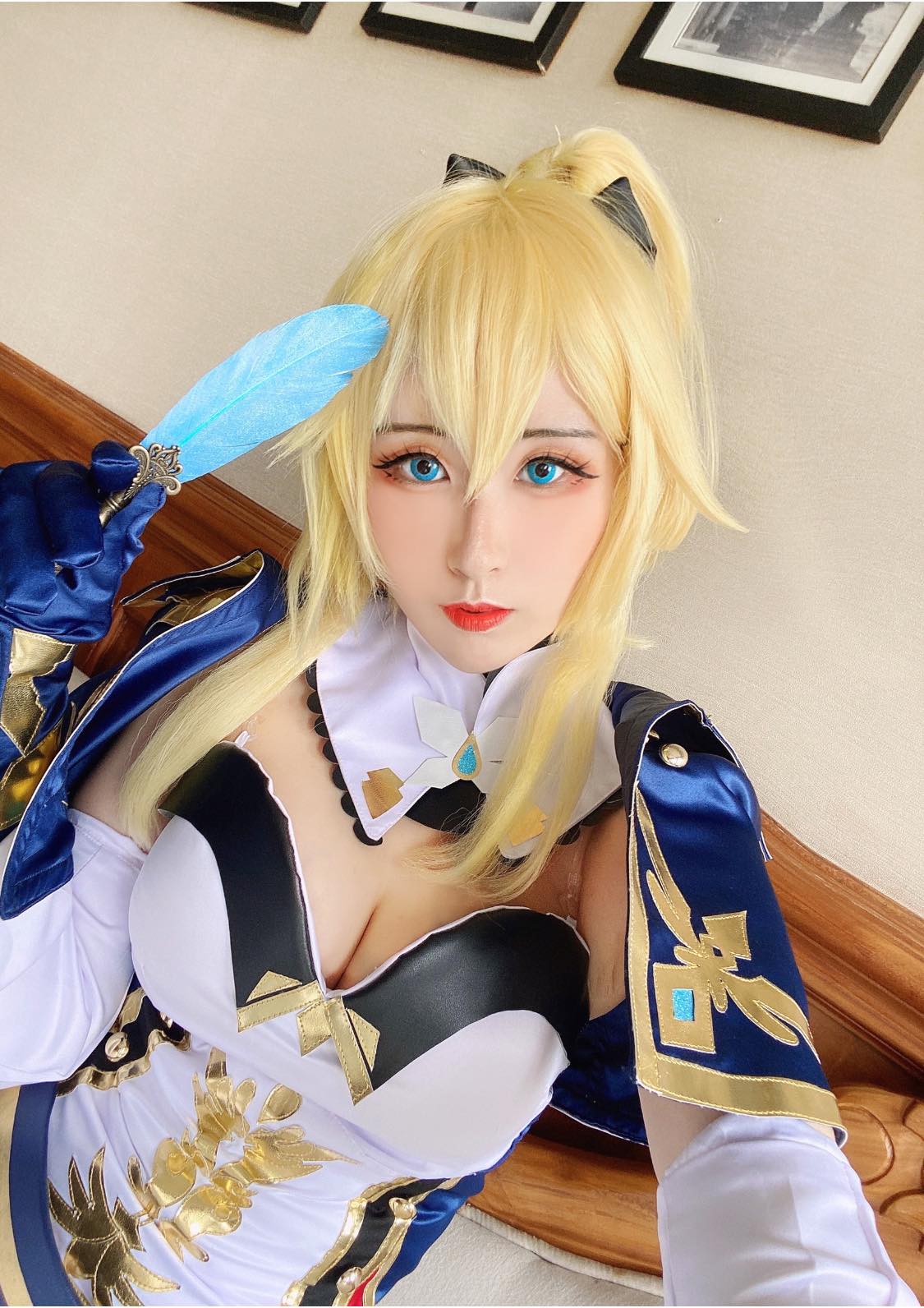 Larissa Rochefort Cosplay Collection 2021-erohere95.jpg