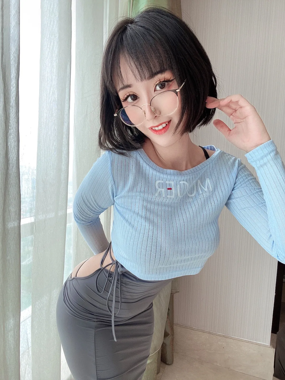 Larissa Rochefort Hitomio-erohere10.webp