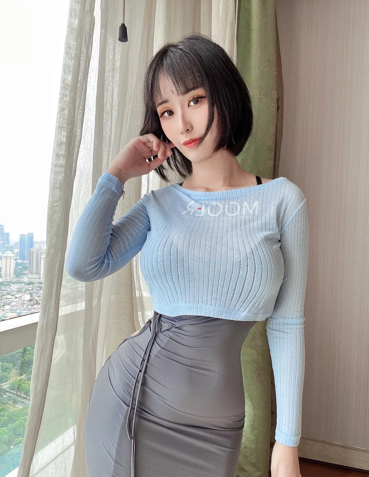 Larissa Rochefort Hitomio-erohere2.webp