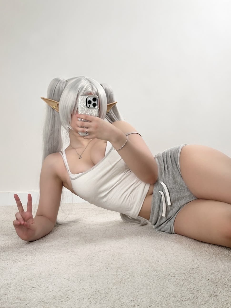 Lila Minx - Frieren-erohere5.jpg