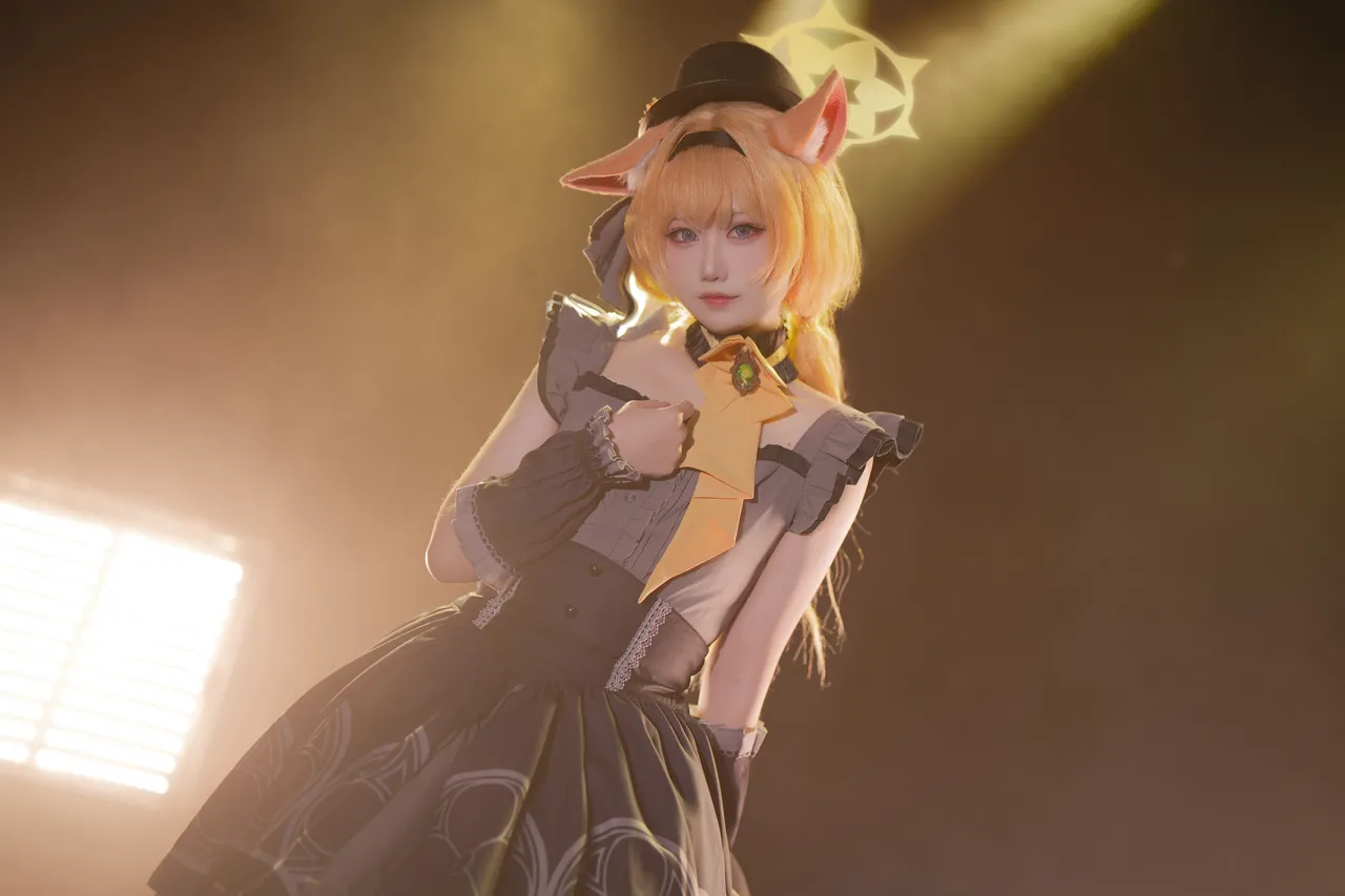 Lunananya - Iochi Mari (idol) (Blue Archive)-erohere13.webp