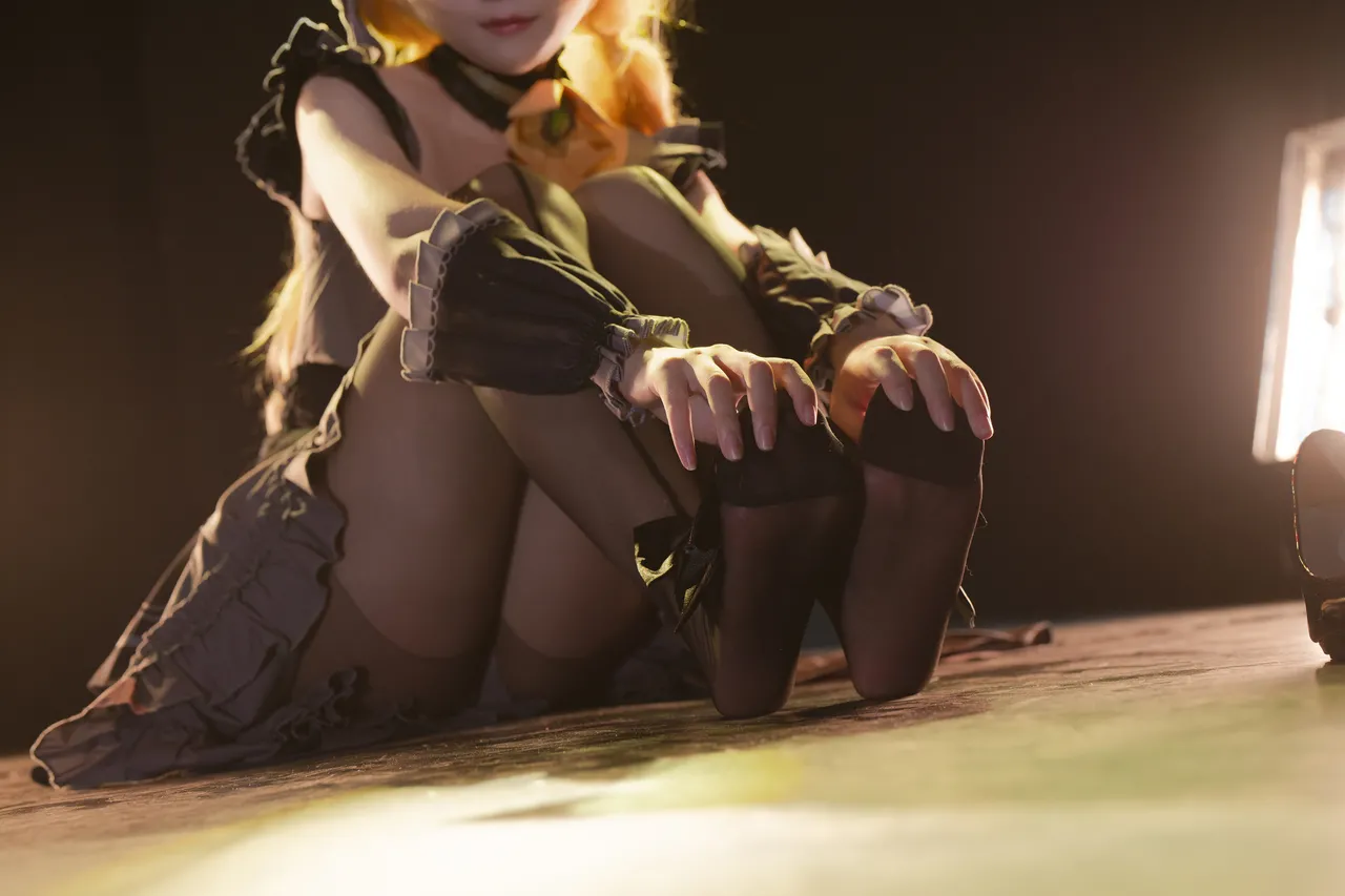 Lunananya - Iochi Mari (idol) (Blue Archive)-erohere26.webp