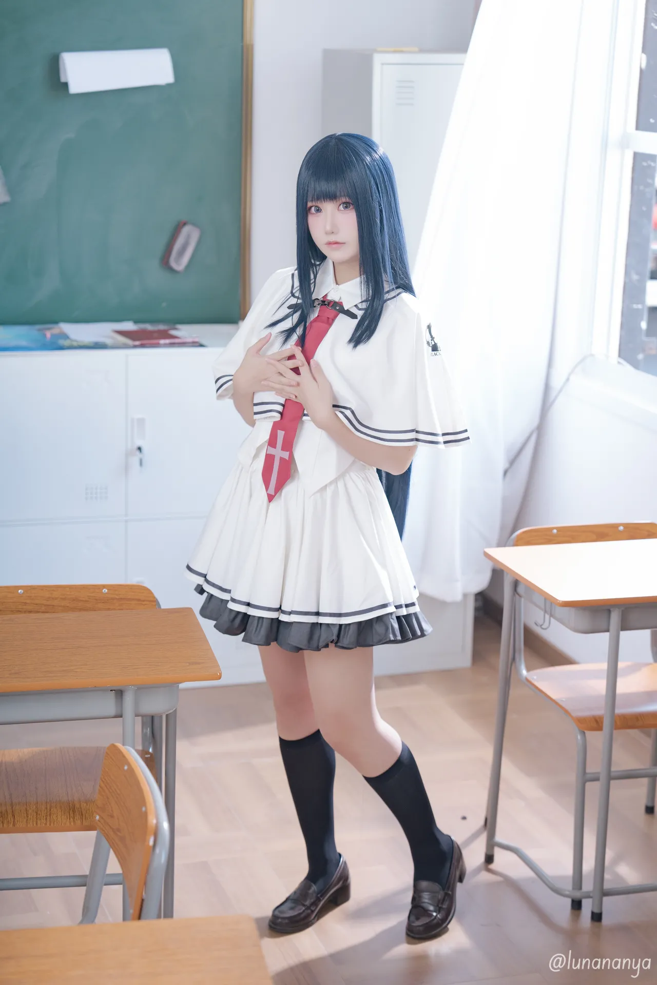 Lunananya - Takashima Zakuro-erohere5.webp