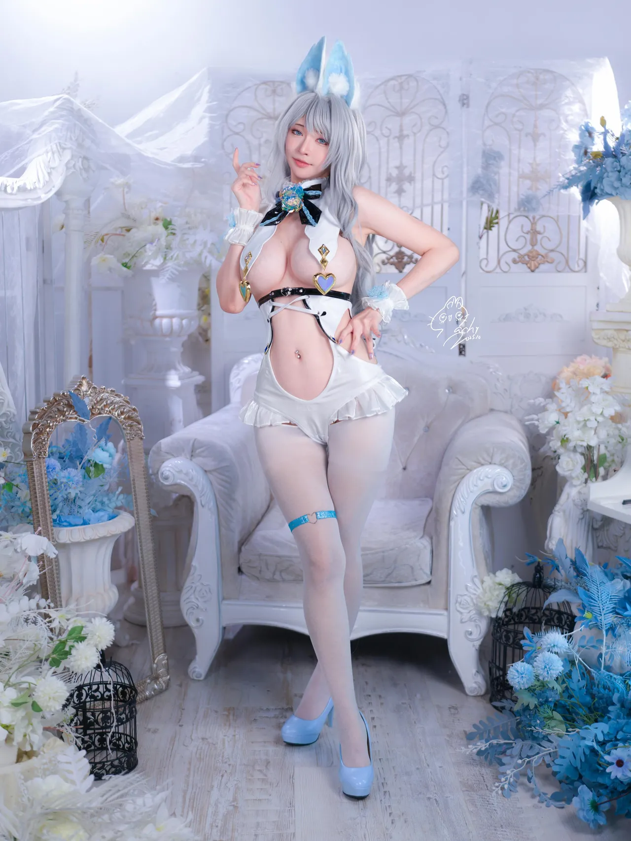 Machi White Rabbit-erohere2.webp
