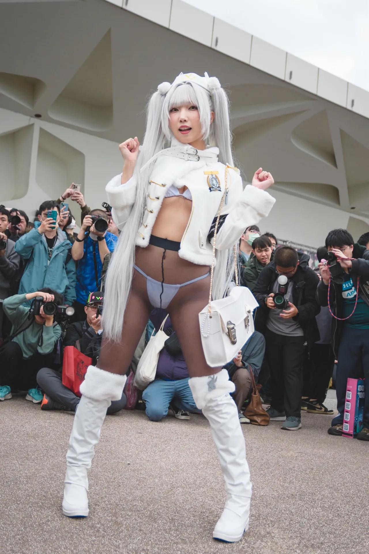 Mea Shimotsuki - Cinderella-erohere3.webp