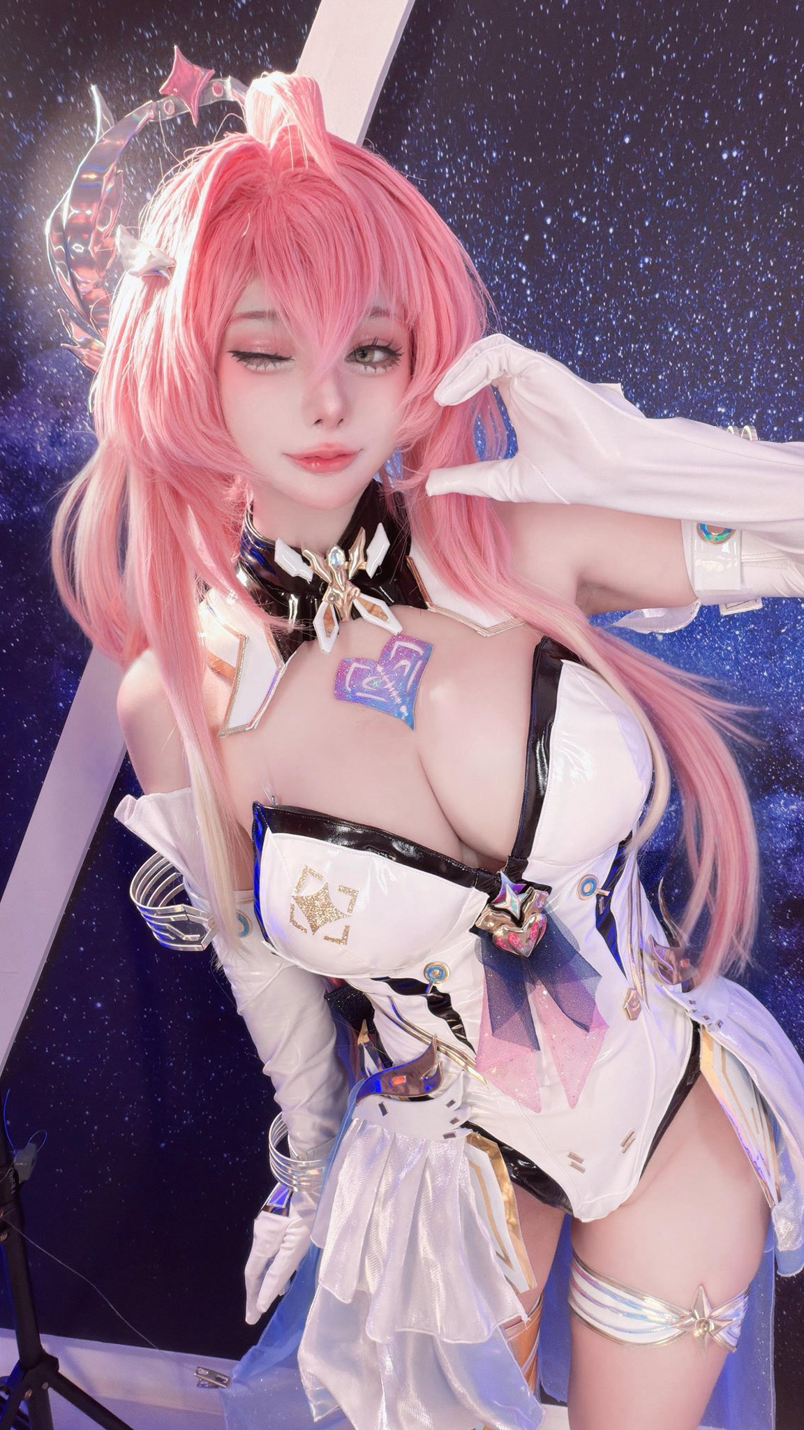 Meenfox - Aemeath-erohere5.jpg