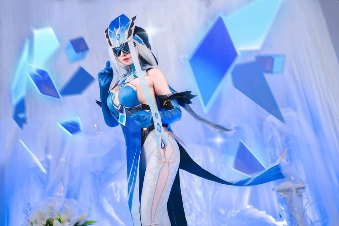 Meenfox - Mirror Maiden