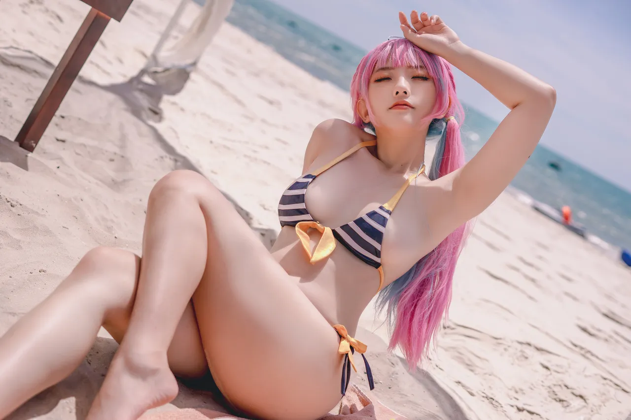 Messie Huang - Aqua Bikini-erohere2.webp