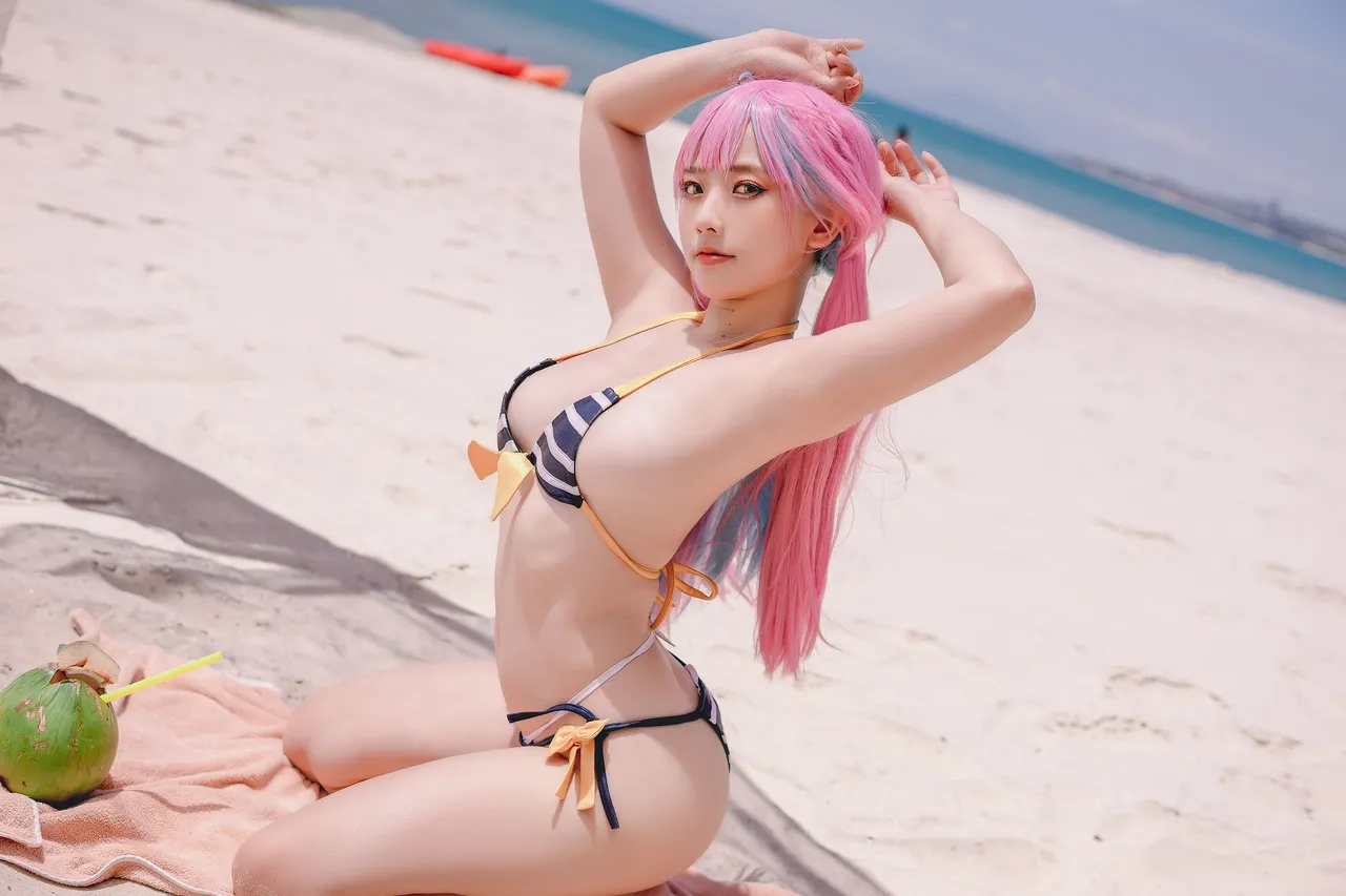 Messie Huang - Aqua Bikini-erohere7.webp