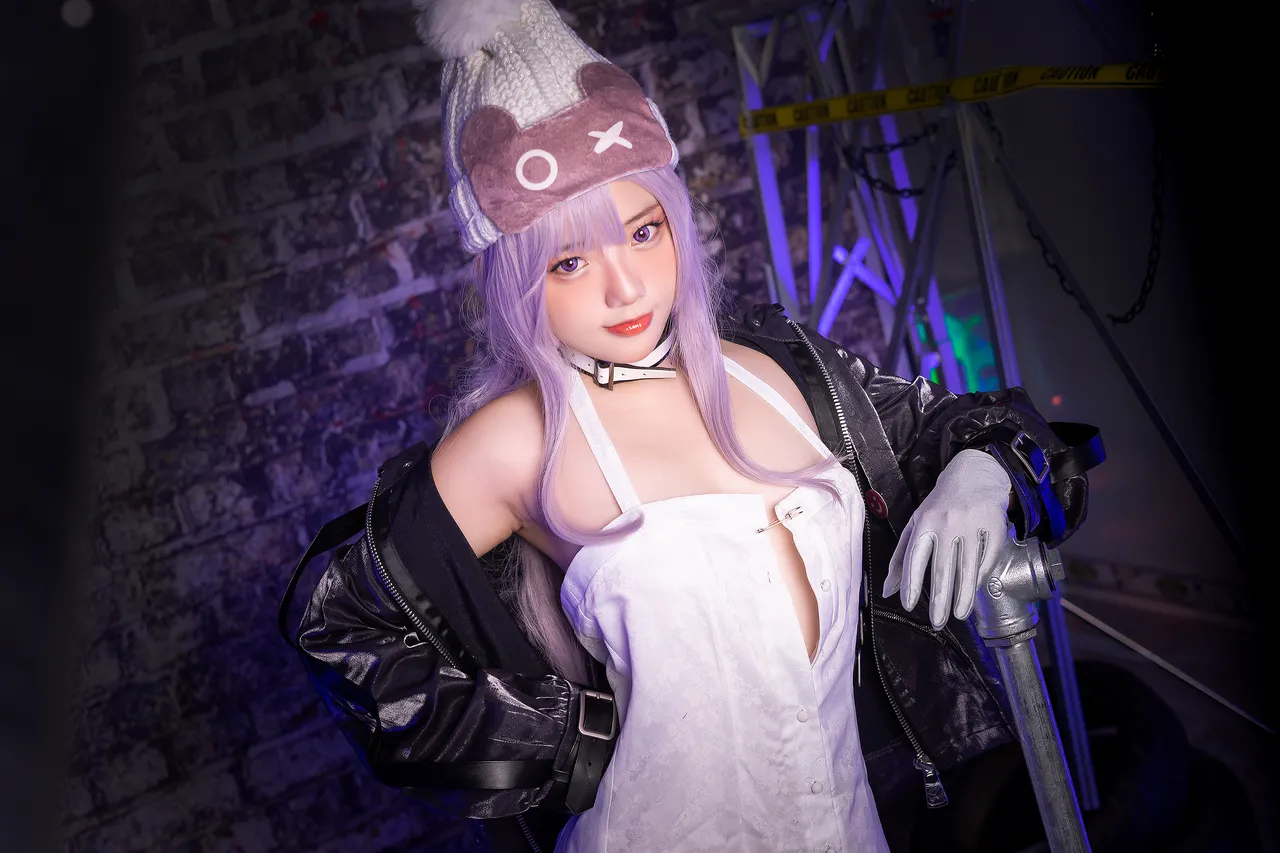 Messie Huang - Hella-erohere11.webp