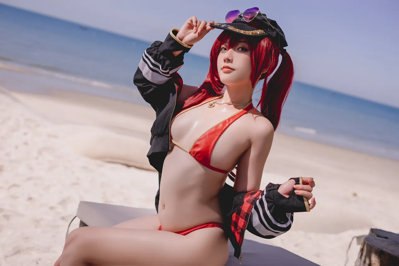 Messie Huang - Marine Houshou-erohere4.webp