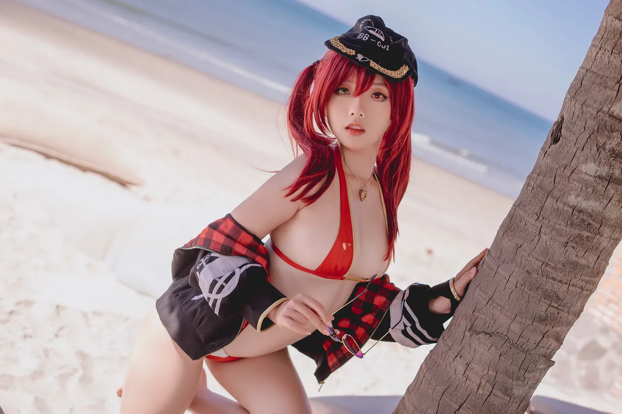 Messie Huang - Marine Houshou-erohere8.webp