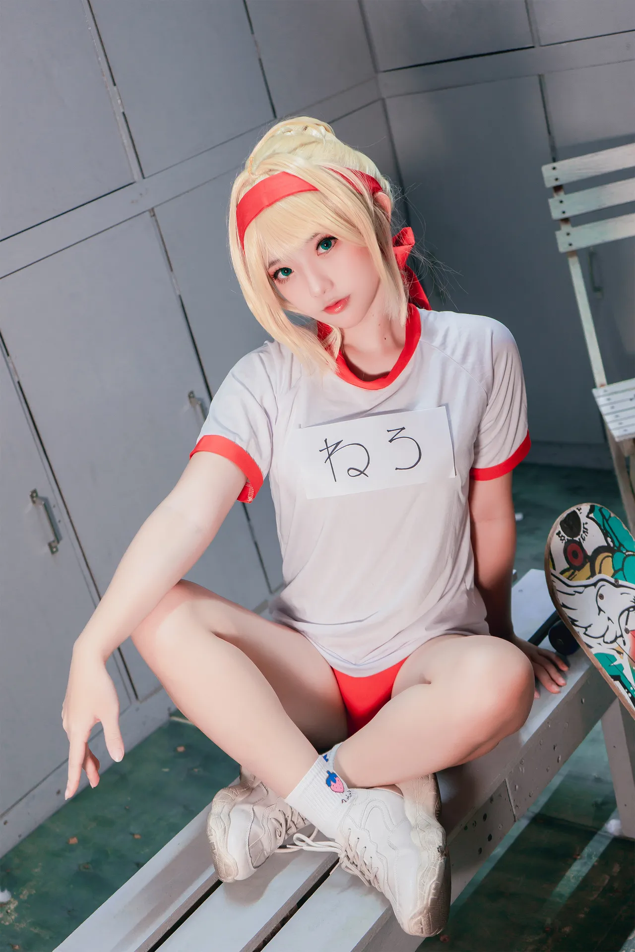 Messie Huang - Nero-erohere1.webp