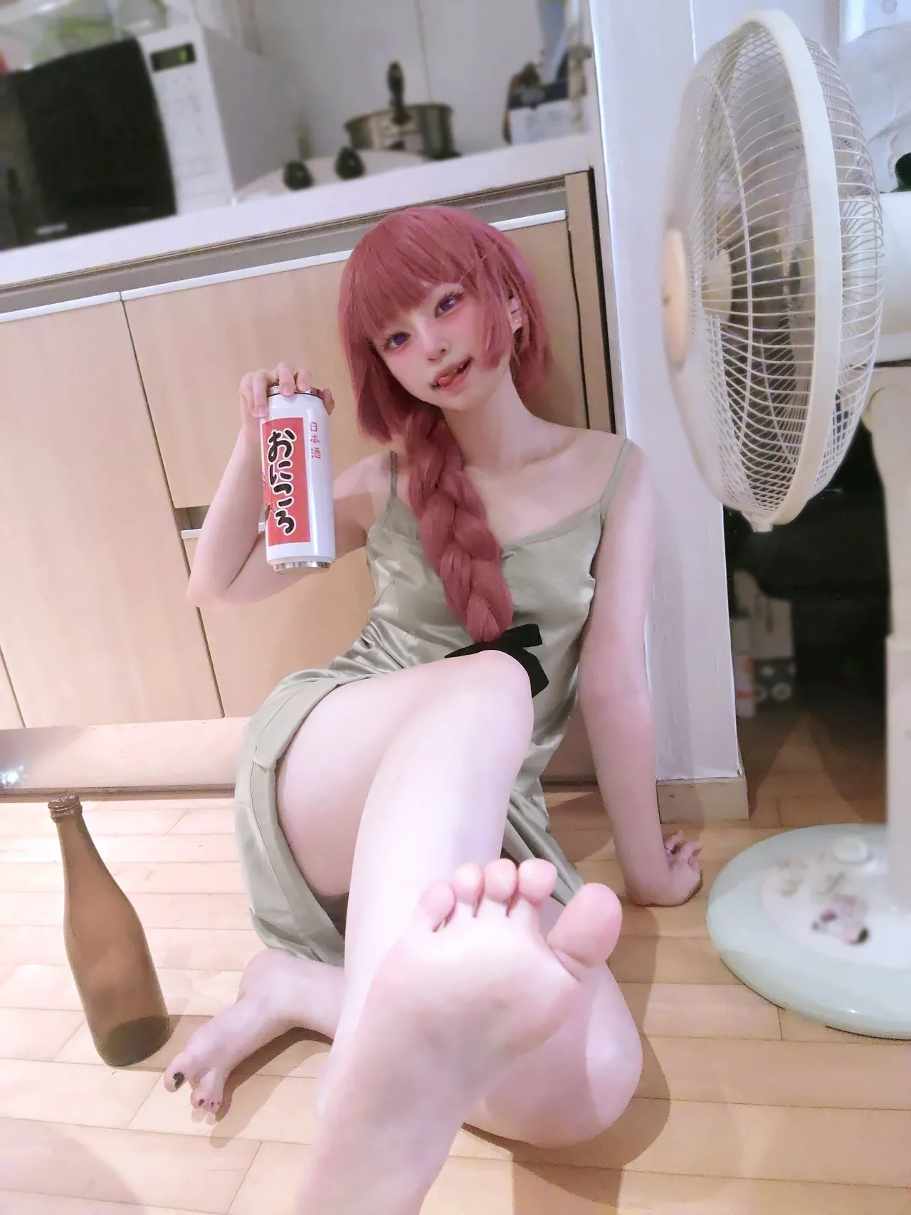 Min - Kikuri-erohere4.webp