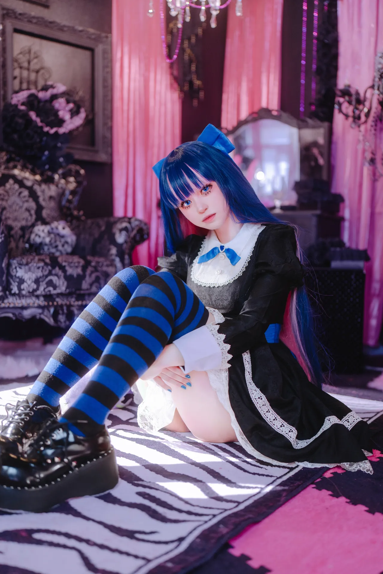 Min - Stocking-erohere1.webp