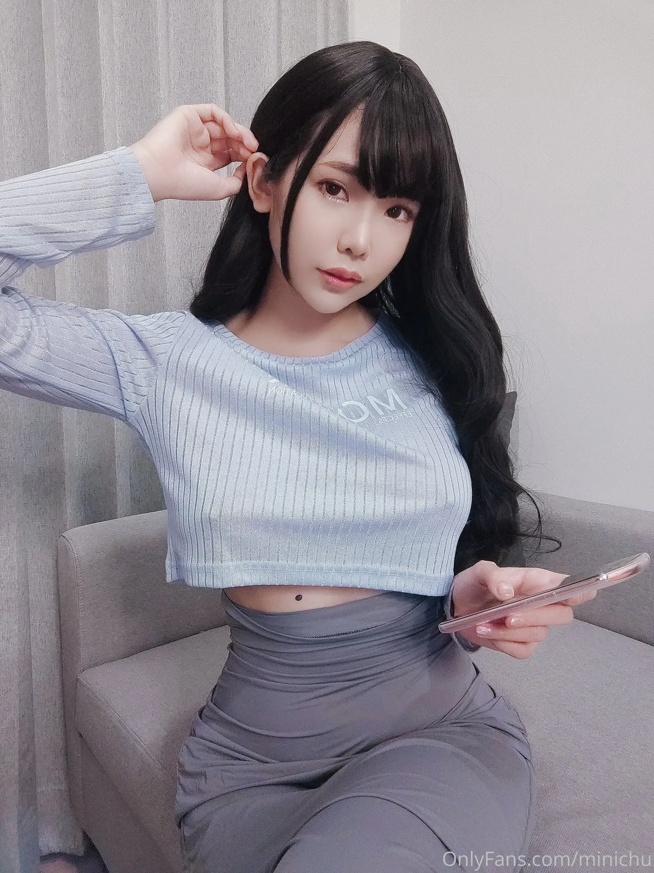 Minichu - Guitar Sister-erohere2.webp