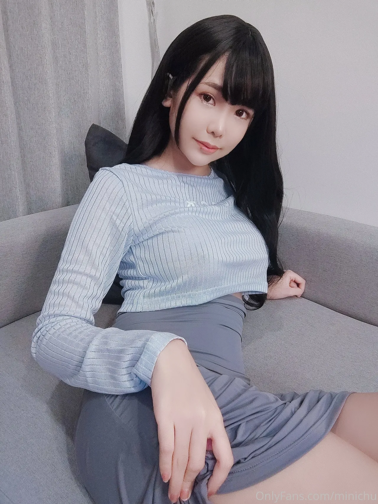 Minichu - Guitar Sister-erohere3.webp
