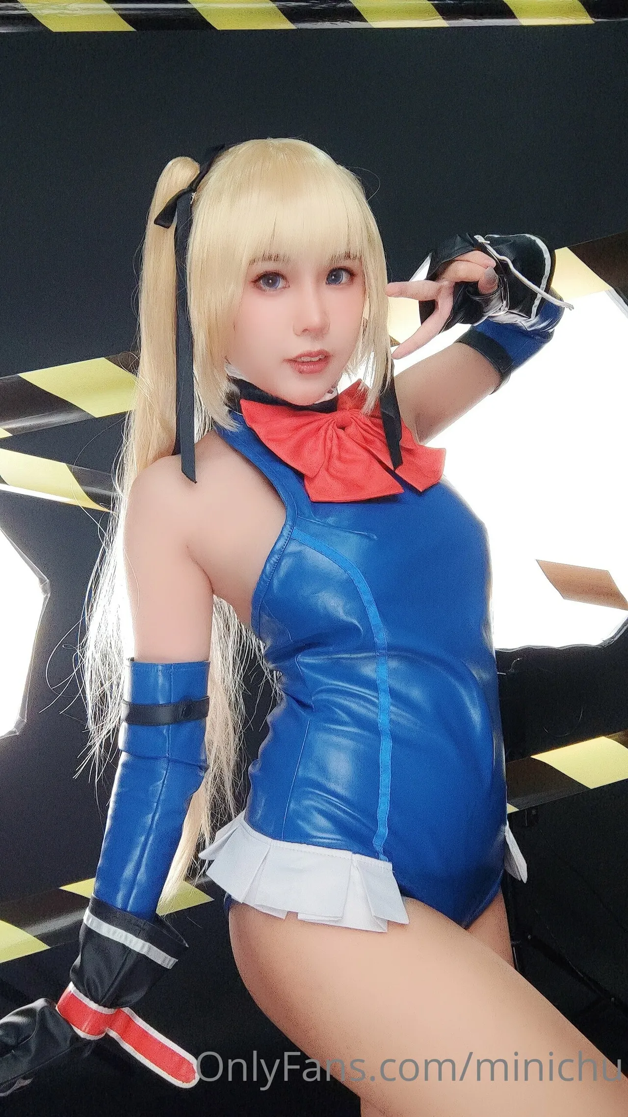 Minichu - Marie Rose bath-erohere4.webp