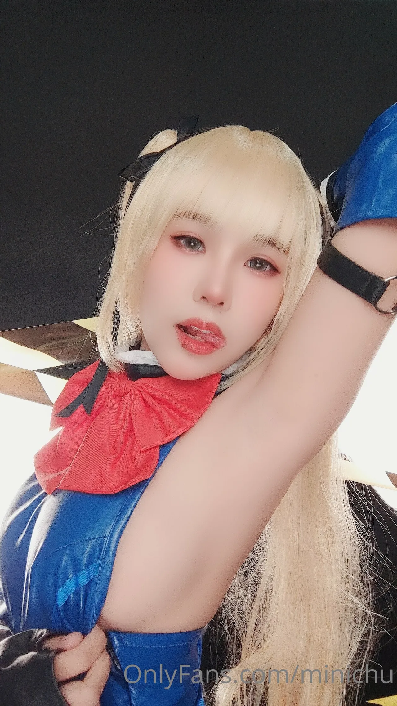 Minichu - Marie Rose bath-erohere7.webp