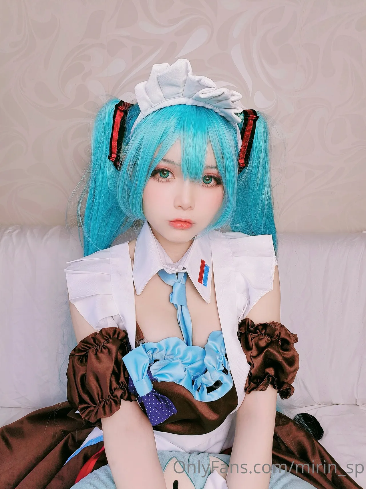 MirinShu - Miku Maid-erohere3.webp